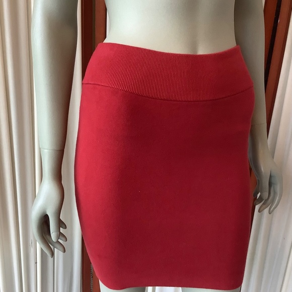 Express NWT Skirt Women's Red Stretch Pencil Pull On Bodycon Small - Picture 2 of 8